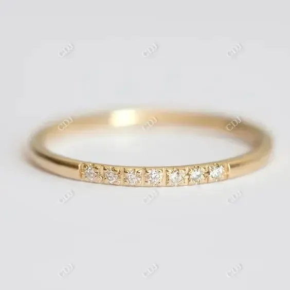 0.05CTW Round Cut Diamond Weeding Band