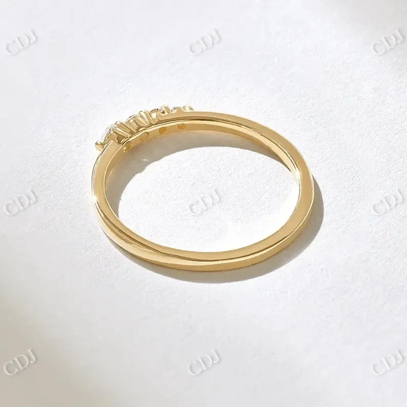 0.13CTW Lab Grown Ascending Round Diamond Wedding Band