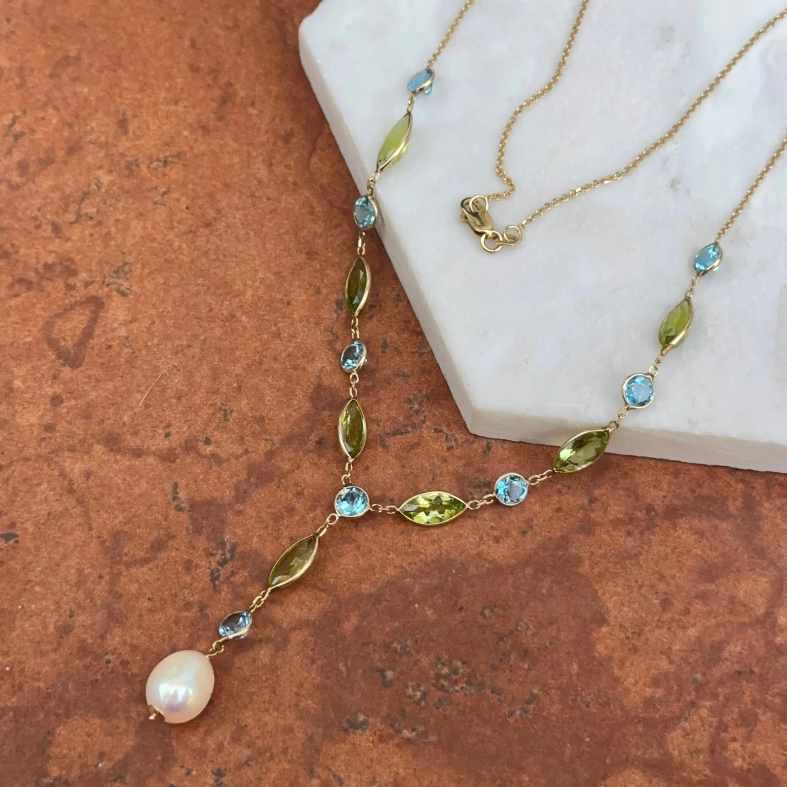 14KT Yellow Gold Topaz, Peridot   Freshwater Pearl Lariat Necklace