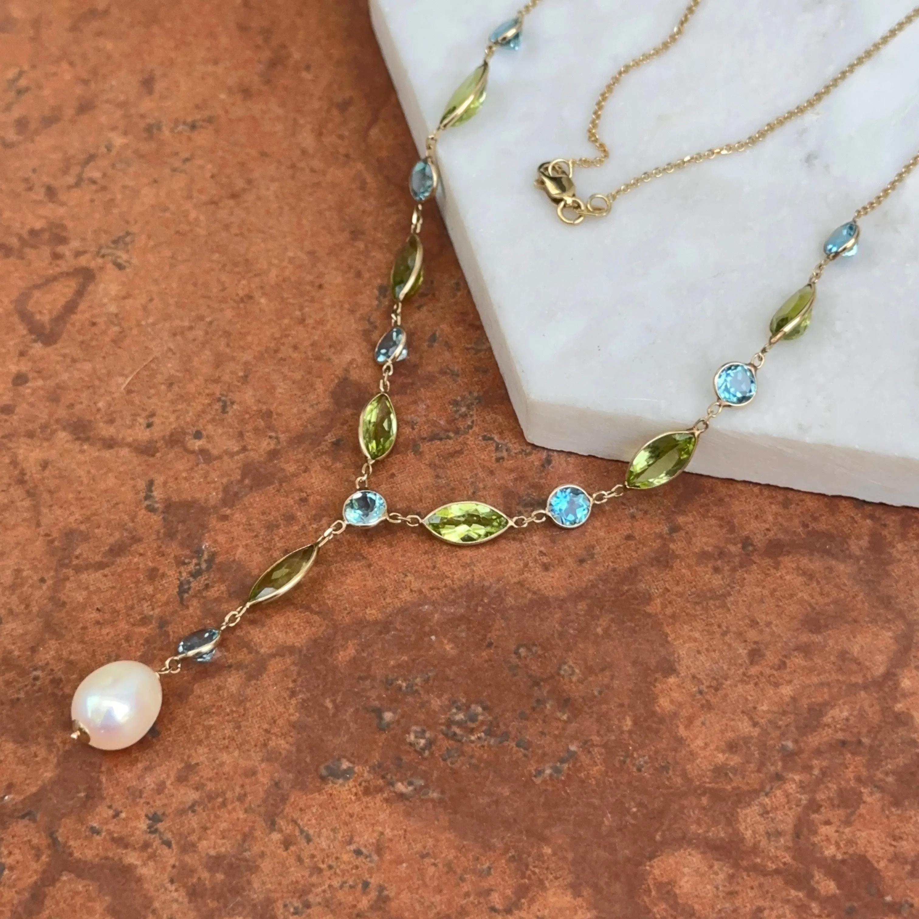 14KT Yellow Gold Topaz, Peridot   Freshwater Pearl Lariat Necklace