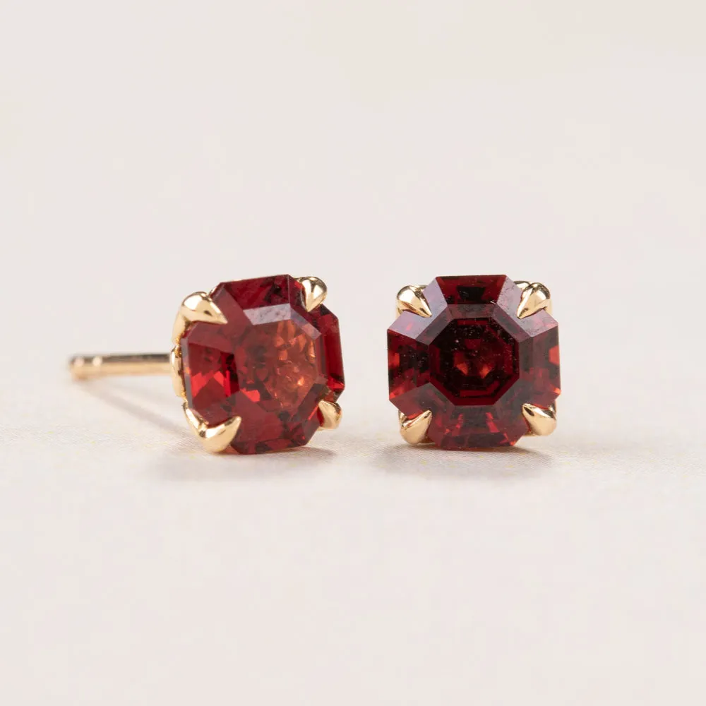 18ct Rose Gold Garnet Octavia Stud Earrings