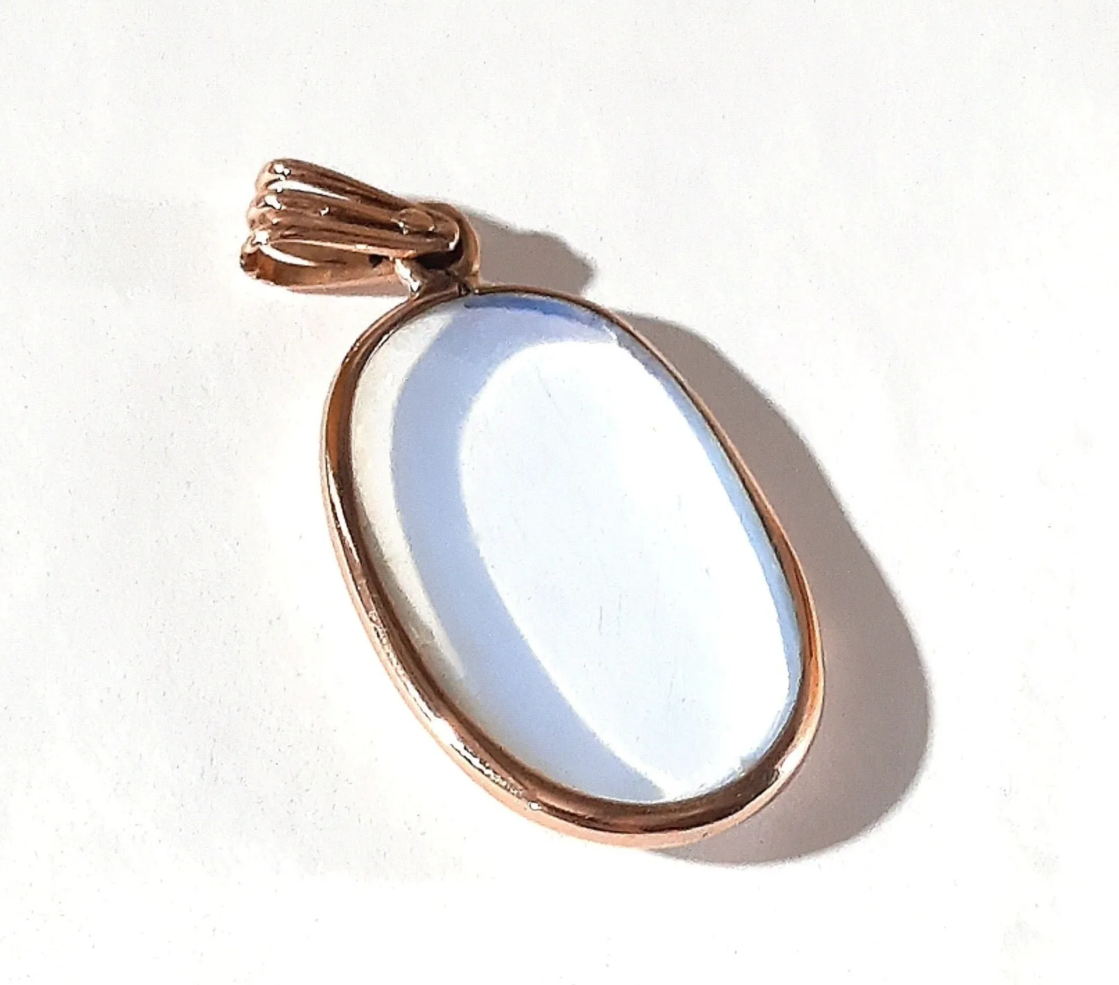 9ct Yellow Gold Moonstone Pendant