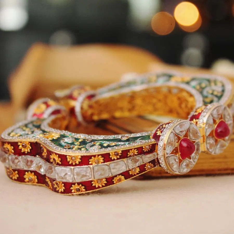 Bangle with Polkies, Chetum and Zircons