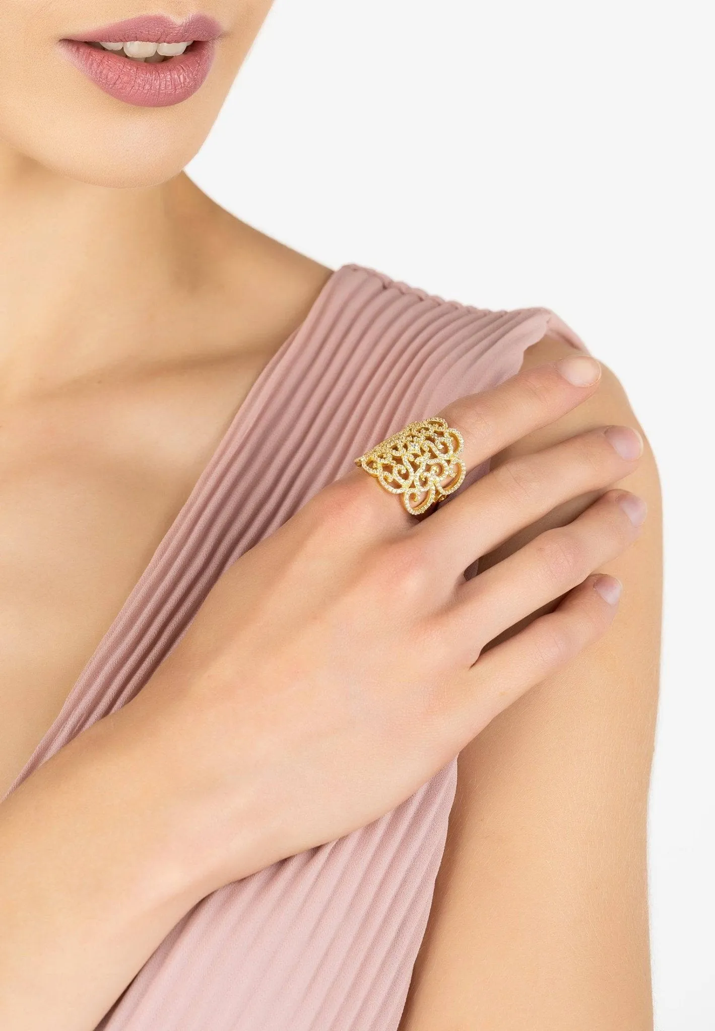 Countess Cocktail Ring White Gold