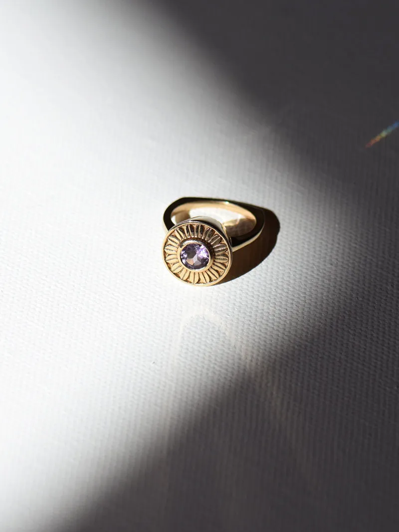Daisy Cocktail Ring | 9k Gold (all stones)
