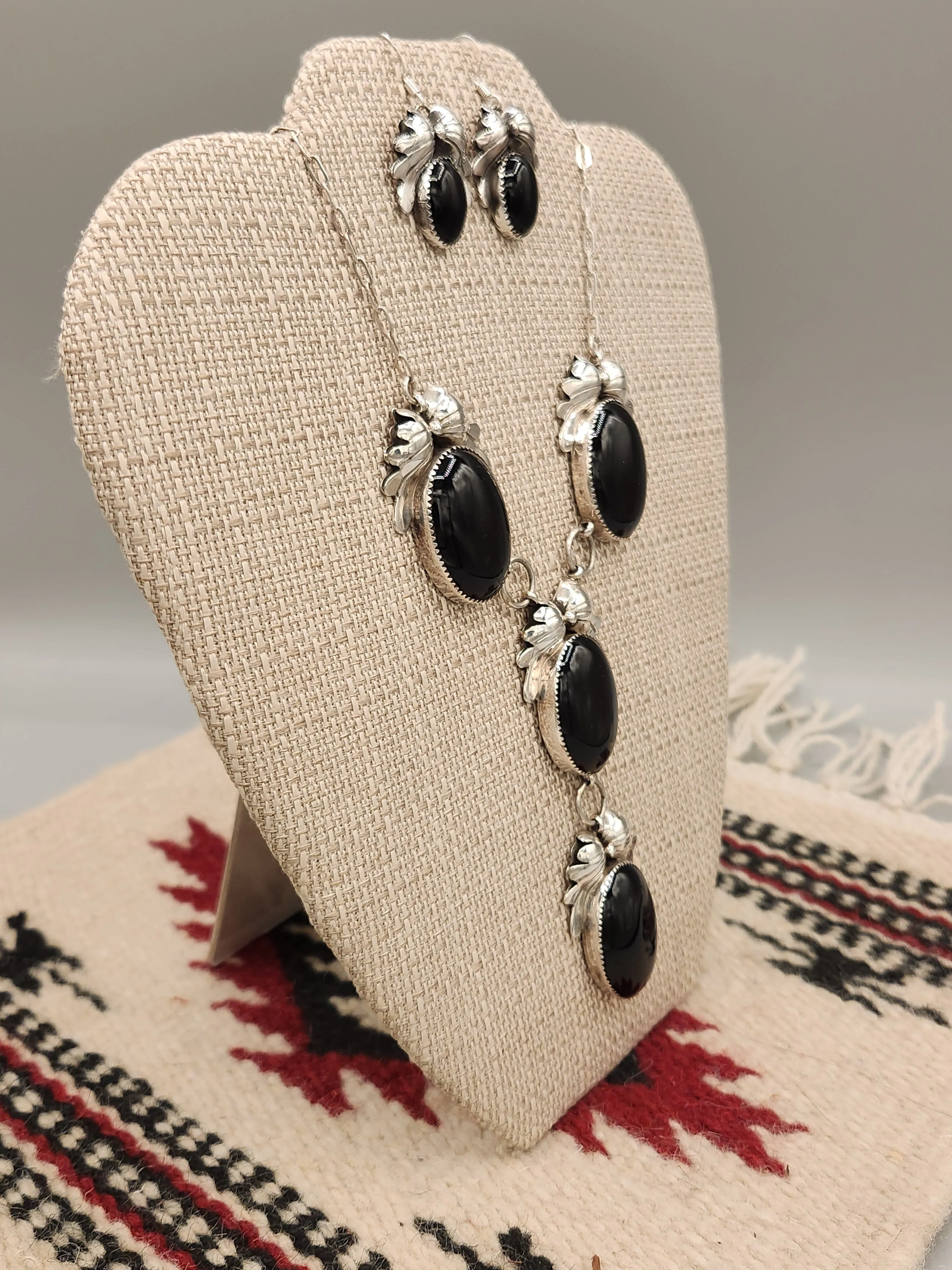 ONYX 4 STONE NECKLACE & EARRING SET - KIRK SMITH
