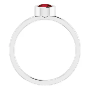 Platinum 5 mm Natural Mozambique Garnet Ring