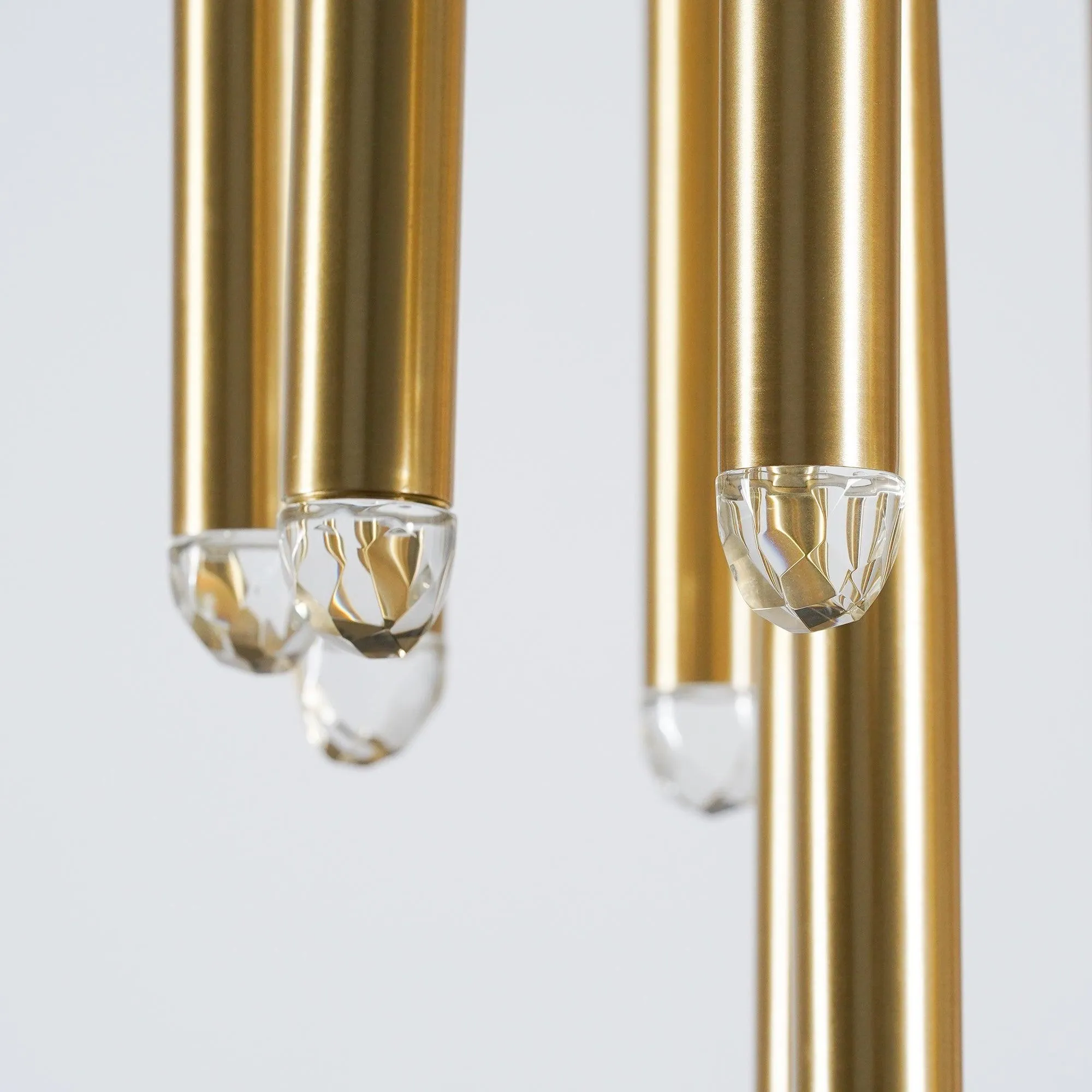 Renaie Loog Chandelier