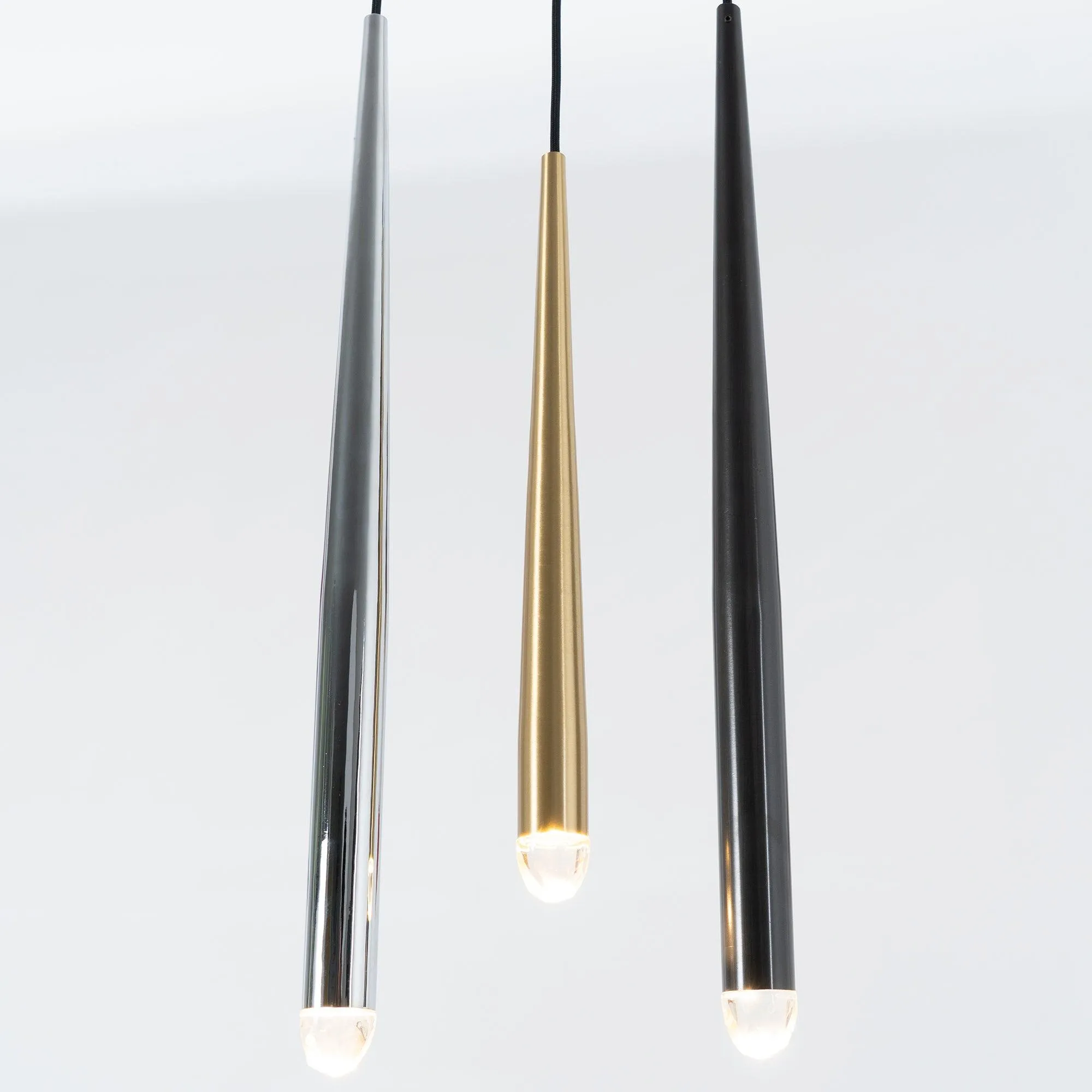 Renaie Loog Chandelier