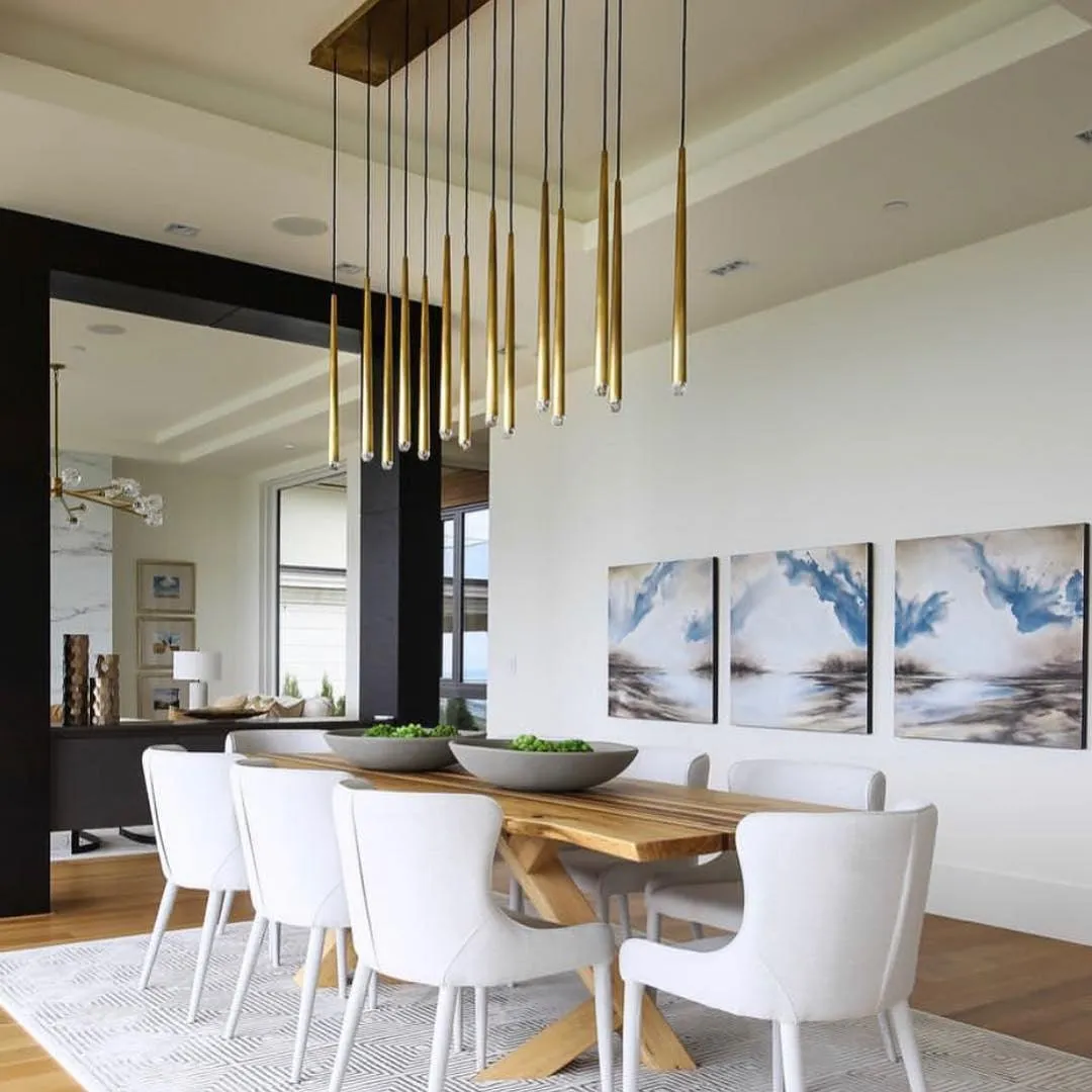 Renaie Loog Chandelier