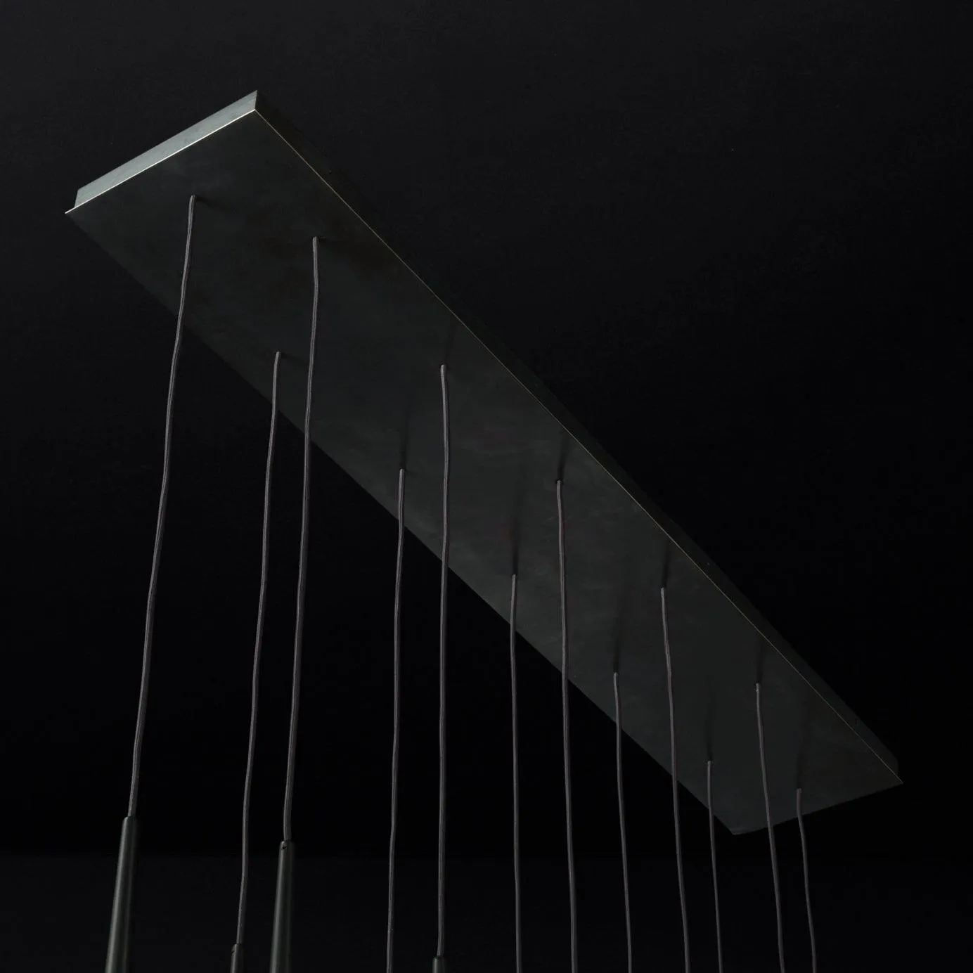 Renaie Loog Chandelier