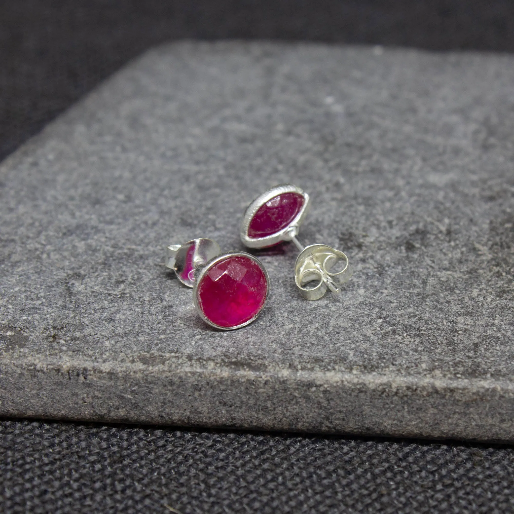 Round Gemstone Stud Earrings in Silver