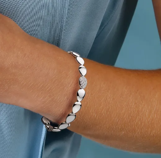 Silver Pebble Glisten Pavé Hinged Bangle
