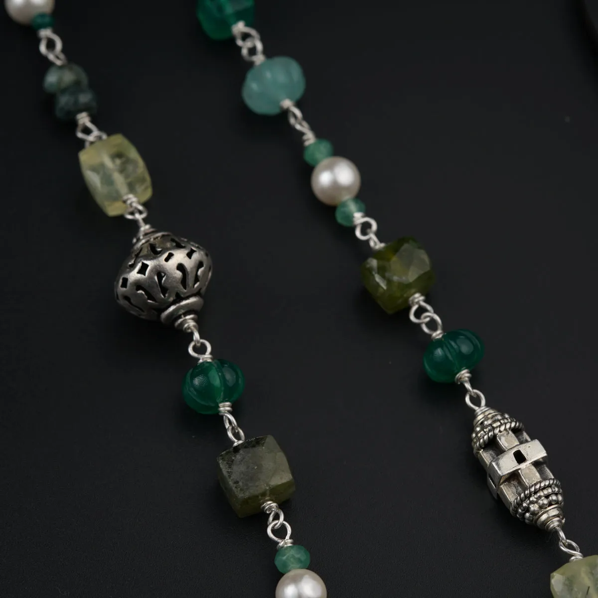 Tota Necklace with Multicolor Stones