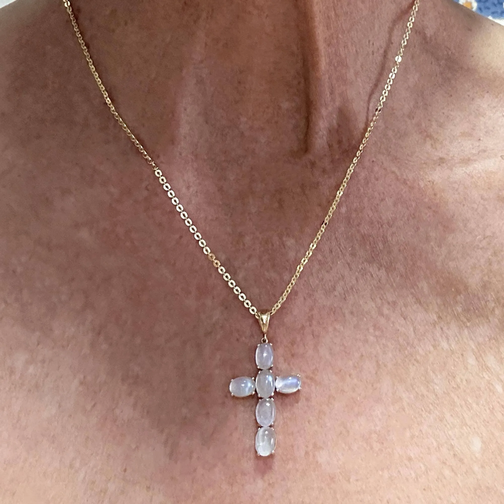Vintage Cabochon Moonstone Cross Pendant in 14K Gold
