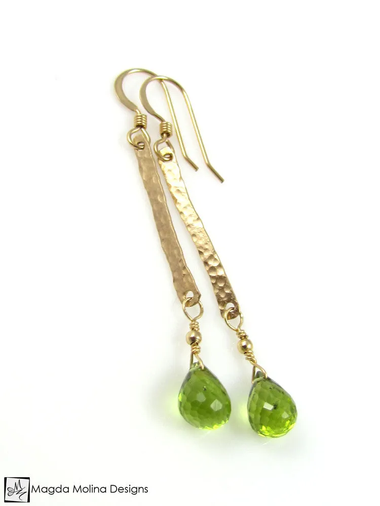 WHOLESALE - The Hammered Gold Bar And Peridot Drop Earrings