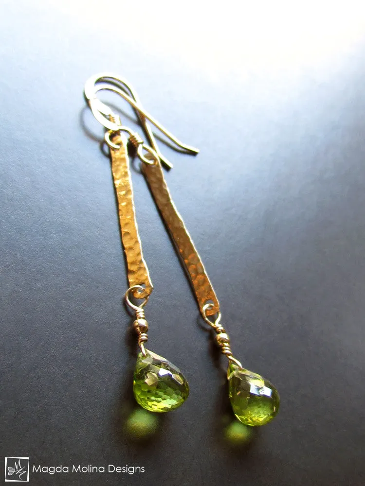 WHOLESALE - The Hammered Gold Bar And Peridot Drop Earrings