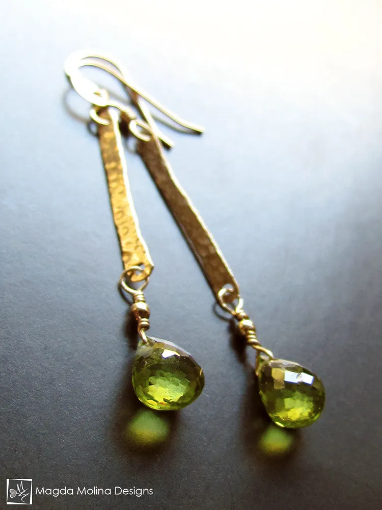 WHOLESALE - The Hammered Gold Bar And Peridot Drop Earrings