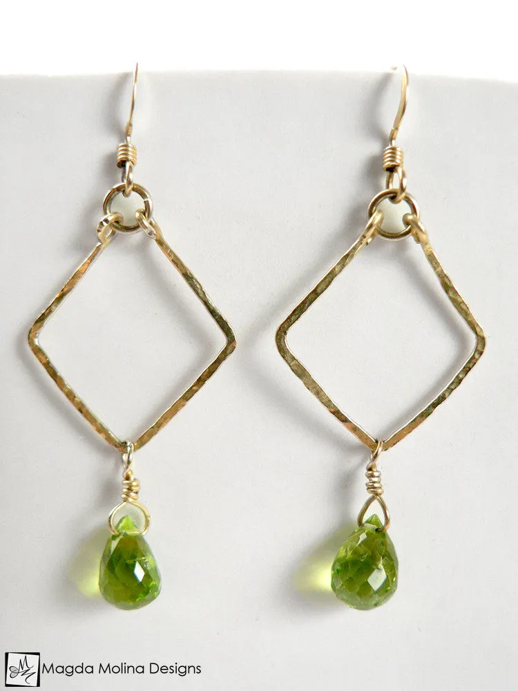 WHOLESALE - The Hammered Gold Diamonds Earrings With Fancy Peridot Drops