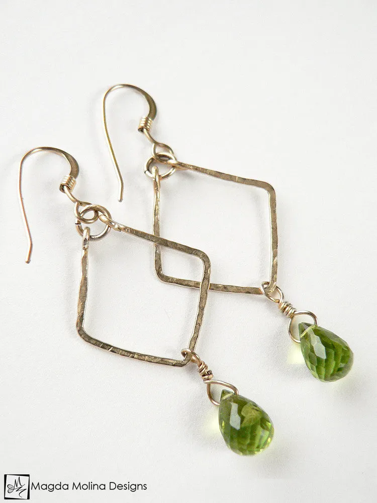 WHOLESALE - The Hammered Gold Diamonds Earrings With Fancy Peridot Drops